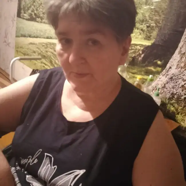 Elena, 58 - Gratis