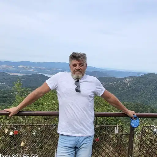 Viktor, 56