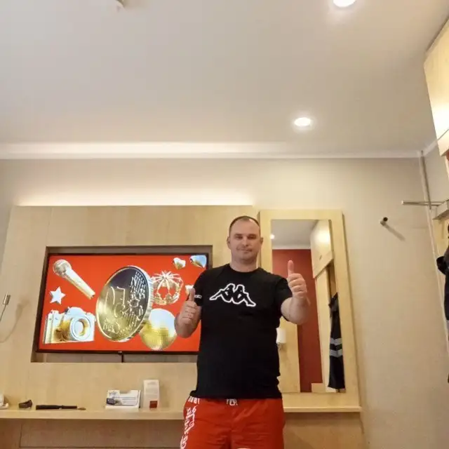 Slavik, 40