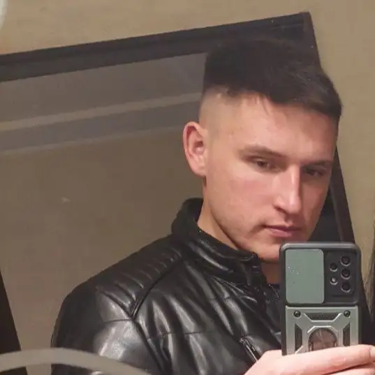 Ihor, 30