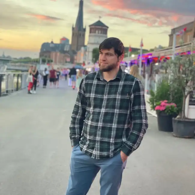Ingol, 34