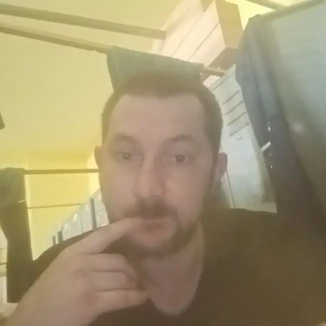 Oleksandr, 39 - Gratis