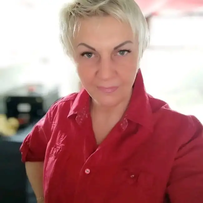 Анна, 49