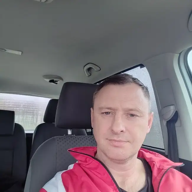 Artur, 41