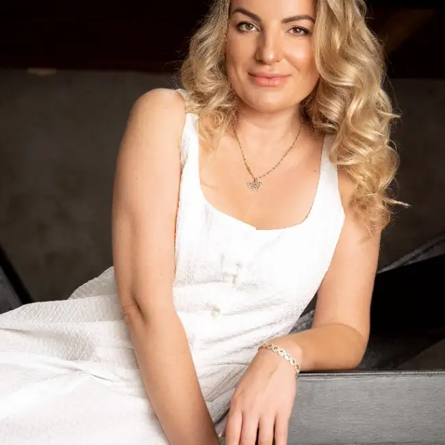 Alena, 42 - Gratis