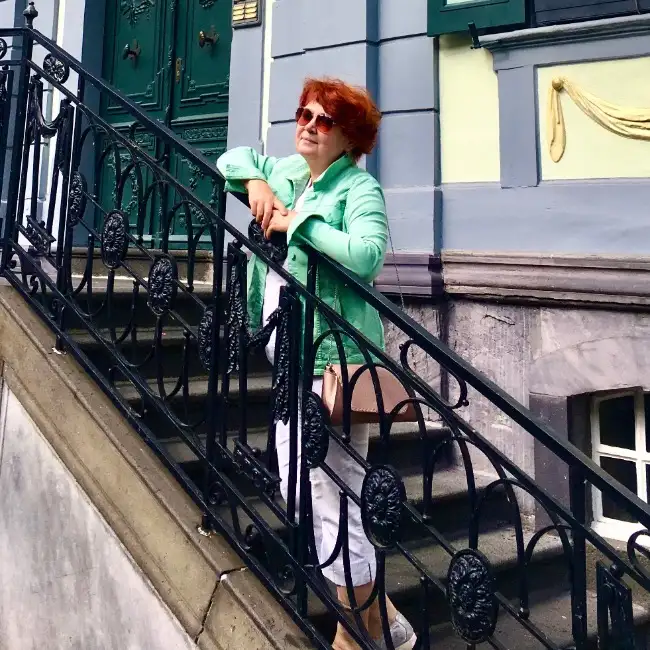 Helen, 61