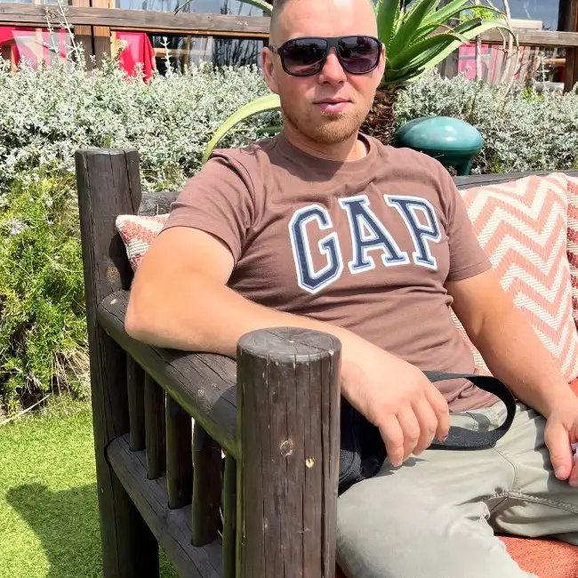 Konstantin, 39 - Gratis