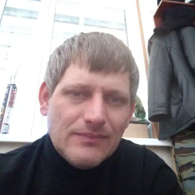 Vova, 40 - Gratis